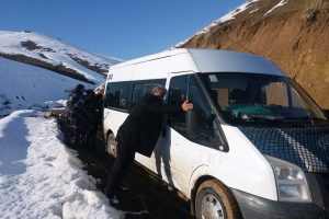 Mahallelinin yol &ccedil;ilesi
