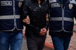 6 ilde yasa dışı silah ticareti operasyonu! &Ccedil;ok sayıda g&ouml;zaltı
