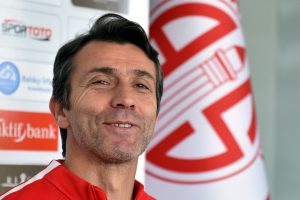 B&uuml;lent Korkmaz: VAR konuşmalarının verilmesi lazım