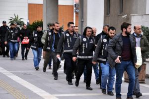 7 ilde silah ticareti operasyonu: 41 g&ouml;zaltı