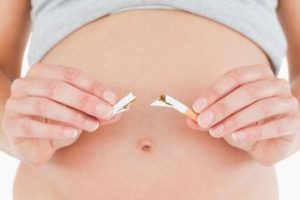 Sigara &uuml;remeyi her y&ouml;nden olumsuz etkiliyor