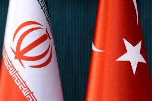 'T&uuml;rkiye ile İran zor g&uuml;nlerde daima birbirlerinin yanında durdu'