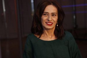 Yıldız Tilbe'den &ccedil;ok konuşulacak s&ouml;zler: Domuz yemiyoruz...