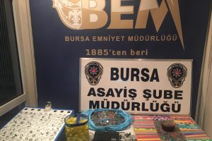 Bursa'da ahlak polisinden kumar baskını
