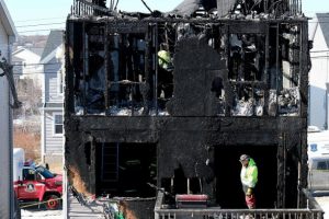 Savaştan ka&ccedil;an ailenin 7 &ccedil;ocuğu yangında &ouml;ld&uuml;