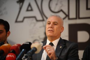 Bozbey: Tiyatro Festivali Bursa'nın 17 il&ccedil;esine yayılacak