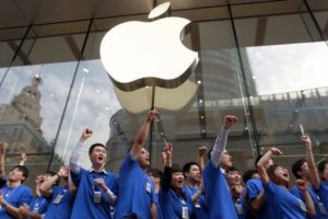 Apple'ın satışları, indirimlerden sonra bile y&uuml;kselmedi
