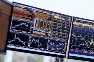 K&uuml;resel piyasalar Fed ve ECB'ye odaklandı
