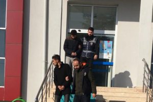 &Ccedil;aldıkları motosikleti uyuşturucu madde karşılığında sattılar