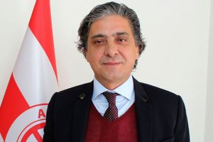Murat S&uuml;ğl&uuml;n: "Hakem hatalarını konuşmak istemiyoruz"