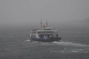 &Ccedil;anakkale Boğazı &ccedil;ift y&ouml;nl&uuml; transit gemi ge&ccedil;işlerine kapatıldı