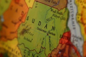 Sudan'da bakanların &ccedil;oğu ve valilerin tamamı değiştirildi
