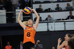 VakıfBank, Eczacıbaşı VitrA'yı 3-0 mağlup etti