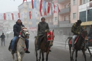 Ardahan'da eksi 20 derecede kurtuluş coşkusu