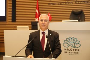 Bursa Nil&uuml;fer Belediye Başkanı Bozbey: "Gen&ccedil;lerin işsizliğiyle m&uuml;cadele i&ccedil;in kolları sıvadık"