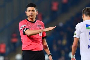 Galatasaray-Akhisarspor ma&ccedil;ının VAR'ı Yaşar Kemal Uğurlu