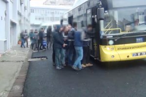 İnternet &ccedil;etesi operasyonunda 12 tutuklama