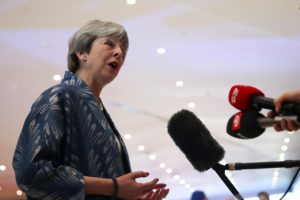 İngiltere'de son Brexit oylaması 12 Mart'a ertelendi