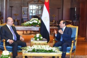 Sisi-Salih randevusunda 'bayrak krizi'