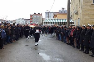 Kıbrıs gazisi, toprağa verildi