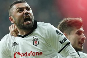 Burak Yılmaz'dan Fenerbah&ccedil;e s&ouml;zleri!