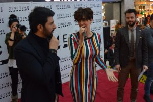Berg&uuml;zar Korel ve Engin Aky&uuml;rek Bursa'da hayranlarıyla bir araya geldi
