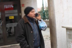 Eskort sitesinden tanıştığı kadına 4 bin TL kaptırdı