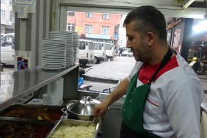 Gıda malzemeleri sipariş etti, i&ccedil;inden bakın ne &ccedil;ıktı!