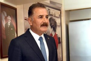 Hamit Tuna: İspatlayın adaylıktan &ccedil;ekileceğim