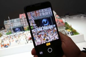&Ccedil;inli telefon &uuml;reticisi Oppo, 10x zoom teknolojisini tanıttı