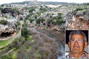 Antalya'da kayıp emlak zengini obrukta arandı