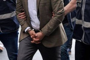 Askeriyeden malzeme &ccedil;alan hırsızlara su&ccedil;&uuml;st&uuml;