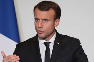 Macron ABD'nin Suriye'de asker bırakmasından memnun