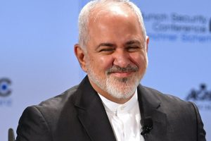 150 vekilden Ruhani'ye 'Zarif'in istifasını kabul etme' &ccedil;ağrısı