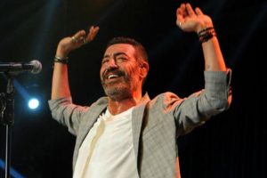 "Beyaz'la bekarlar turnesine &ccedil;ıkacağız"