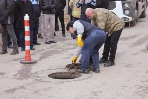 Tuzla'daki gizemli kokuya soruşturma