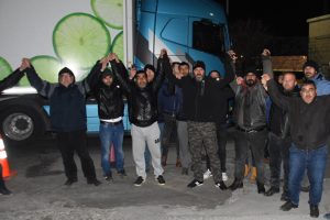 TIR şof&ouml;rlerinden idam cezasına &ccedil;arptırılan meslektaşları i&ccedil;in eylem