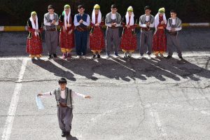Duymadıkları ritme ayak uyduruyorlar