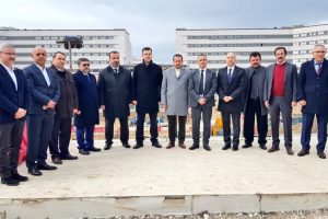 Bursa Milletvekili Esgin'den Bozbey'e Şehir Hastanesi cevabı