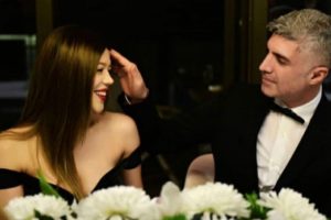 &Ouml;zcan Deniz boşanıyor mu?