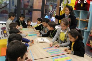 'Uygulamalı &Ccedil;ocuk K&uuml;t&uuml;phanesi' miniklerin ufkunu a&ccedil;ıyor