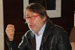 Sepil: "Kenetlenerek buradan &ccedil;ıkacağız"