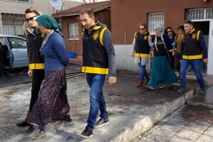 M&uuml;ft&uuml;l&uuml;k binasından musluk &ccedil;alan 2 kişi tutuklandı