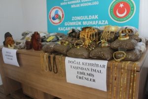 TIR dorsesinde 43 bin 170 kilo kehribar taşı ele ge&ccedil;irildi