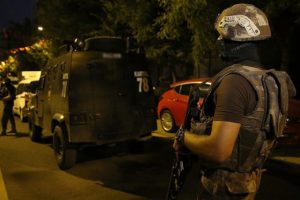 600 polisle şafak operasyonu