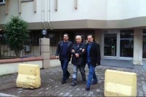 Su&ccedil; makinesi polisten ka&ccedil;amadı
