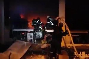 Ucuzluk pazarında korkutan yangın
