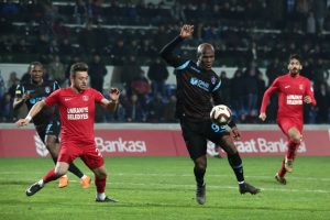 &Uuml;mraniyespor kupada durdurulamıyor