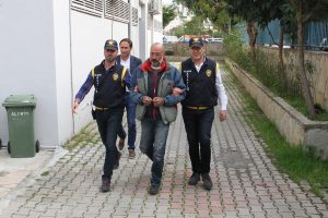 6 yerinden bı&ccedil;aklanarak &ouml;ld&uuml;r&uuml;lm&uuml;şt&uuml;... Arkadaş cinayetinde flaş gelişme