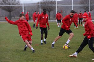 Demir Grup Sivasspor, Bursaspor hazırlıklarını s&uuml;rd&uuml;rd&uuml;